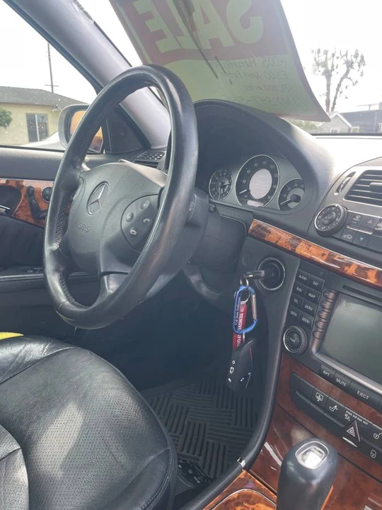 2005 Mercedes-Benz W211 E-Class - Image 2 of 10