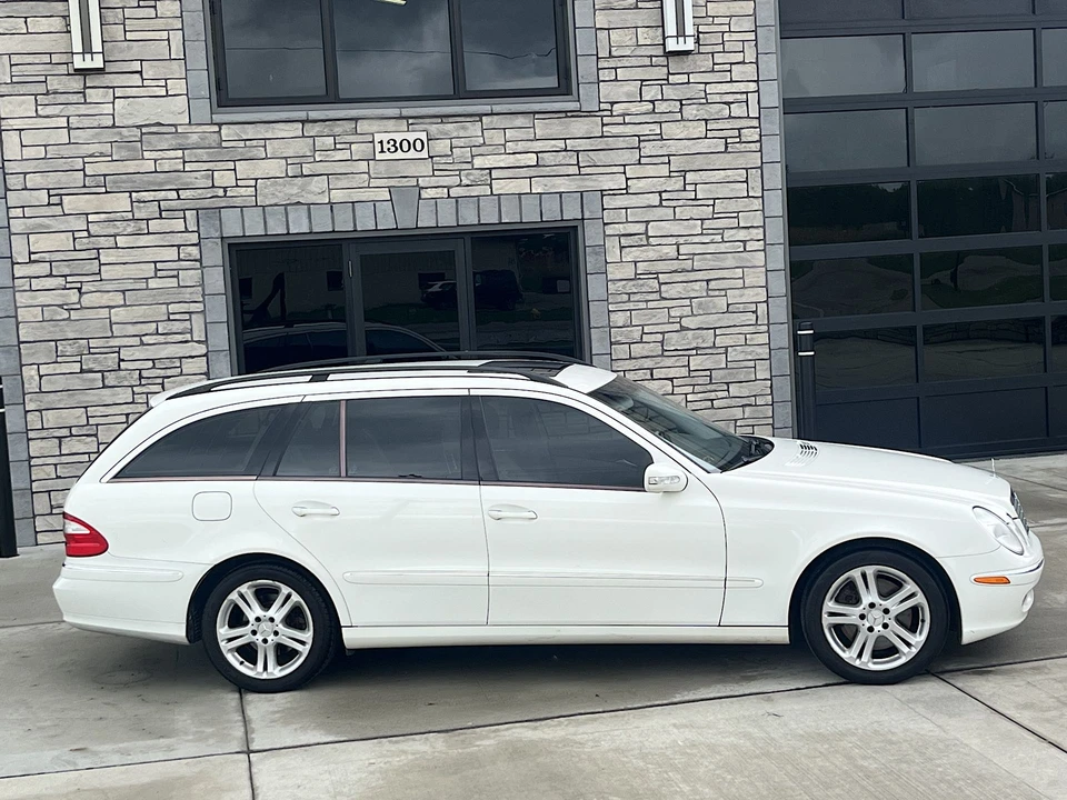 2005 Mercedes-Benz W211 E-Class - Image 13 of 31