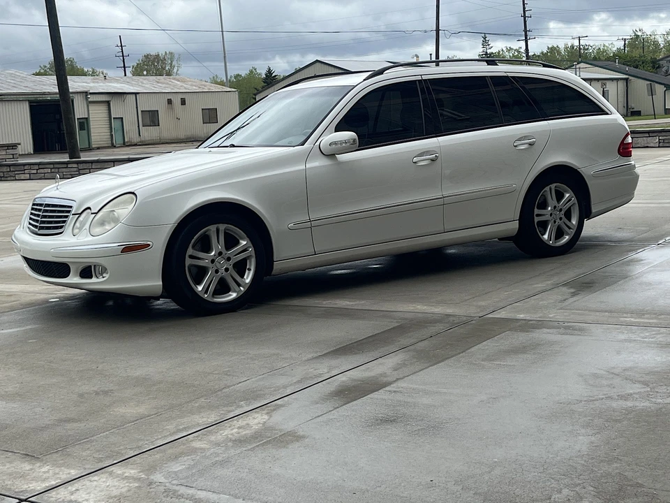 2005 Mercedes-Benz W211 E-Class - Image 9 of 31