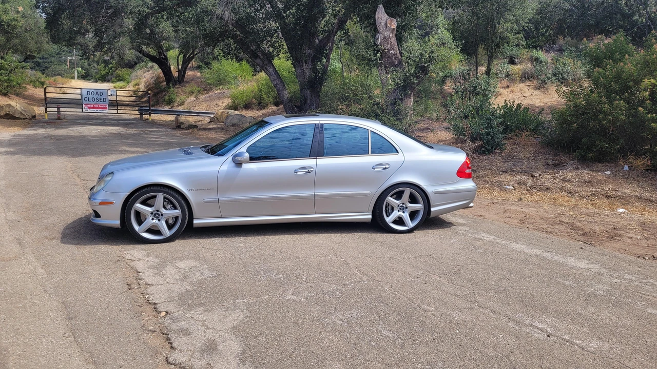 2005 Mercedes-Benz W211 E 55 & E 63 AMG - Image 11 of 31