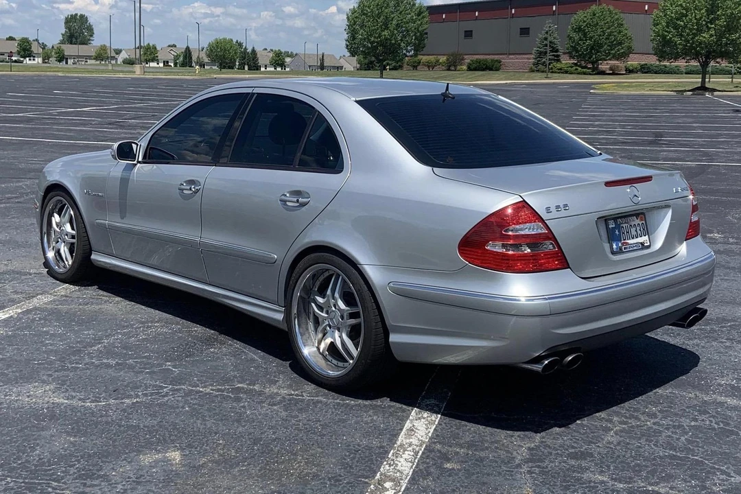 2005 Mercedes-Benz W211 E 55 & E 63 AMG - Image 4 of 31