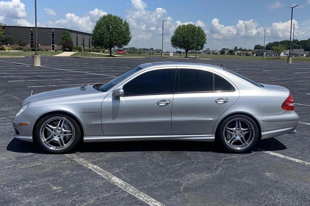 2005 Mercedes-Benz W211 E 55 & E 63 AMG - Image 3 of 31
