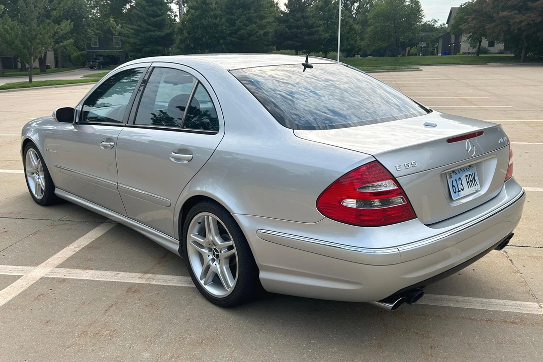 2005 Mercedes-Benz W211 E 55 & E 63 AMG - Image 4 of 31