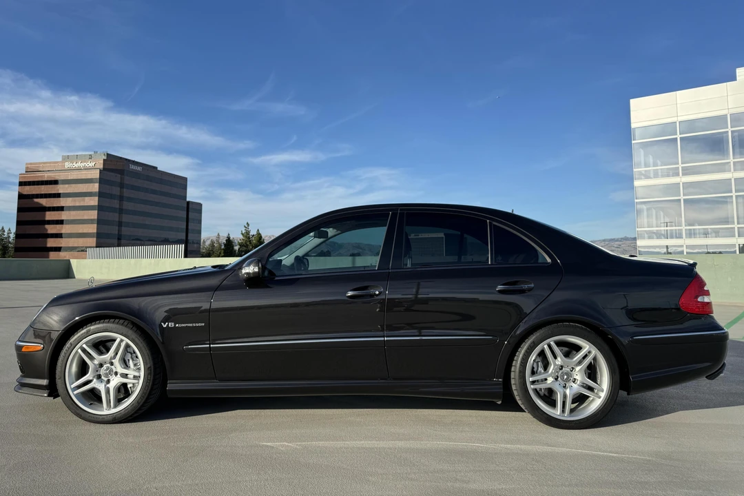 2005 Mercedes-Benz W211 E 55 & E 63 AMG - Image 2 of 31