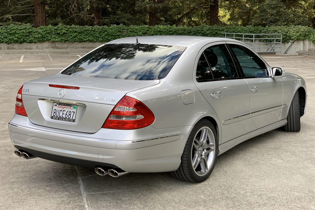 2005 Mercedes-Benz W211 E 55 & E 63 AMG - Image 4 of 31