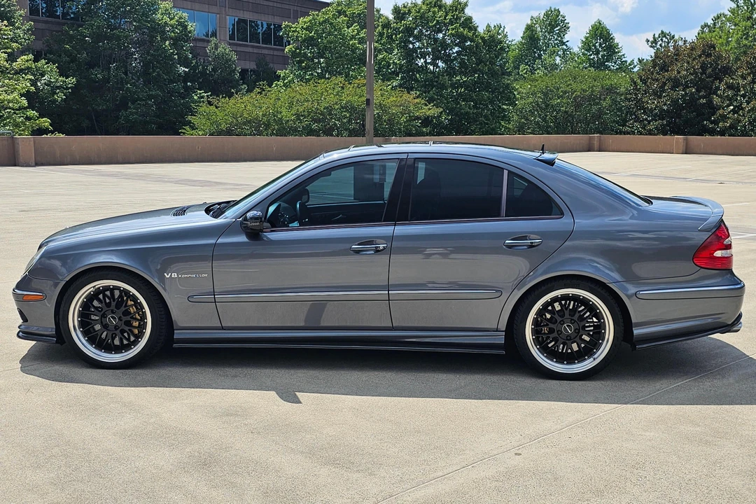2005 Mercedes-Benz W211 E 55 & E 63 AMG - Image 3 of 31