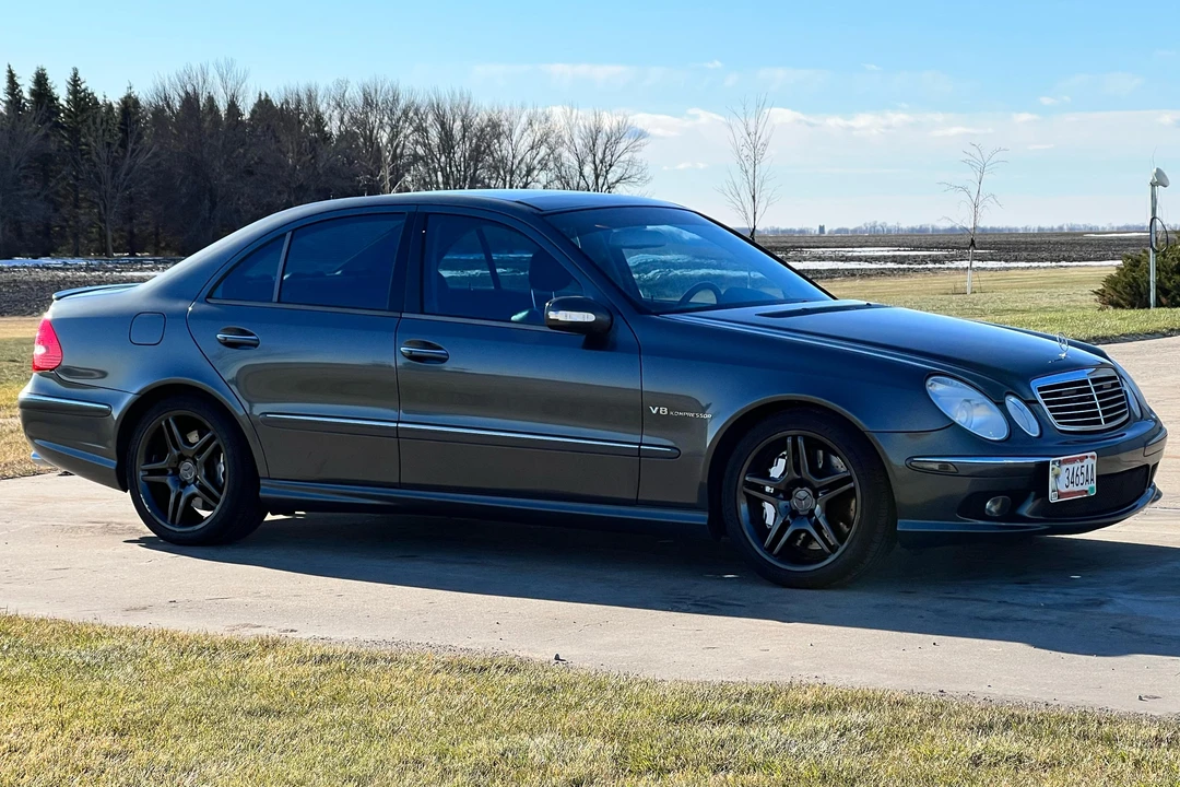 2005 Mercedes-Benz W211 E 55 & E 63 AMG - Image 2 of 31