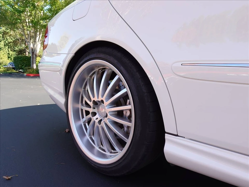 2005 Mercedes-Benz W211 E 55 & E 63 AMG - Image 9 of 24
