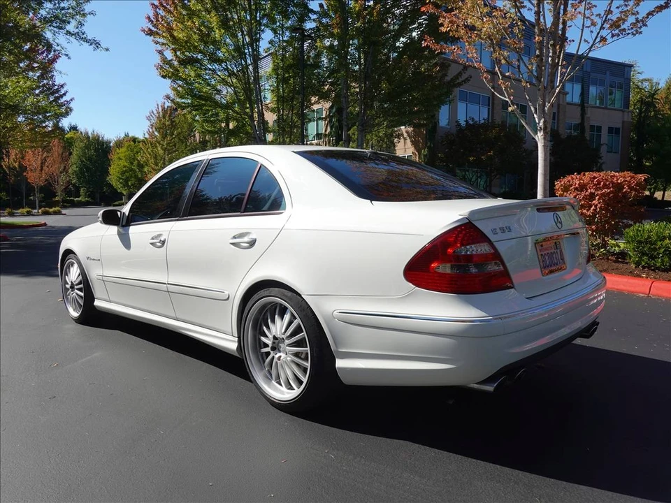 2005 Mercedes-Benz W211 E 55 & E 63 AMG - Image 2 of 24