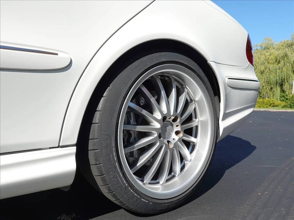 2005 Mercedes-Benz W211 E 55 & E 63 AMG - Image 7 of 24