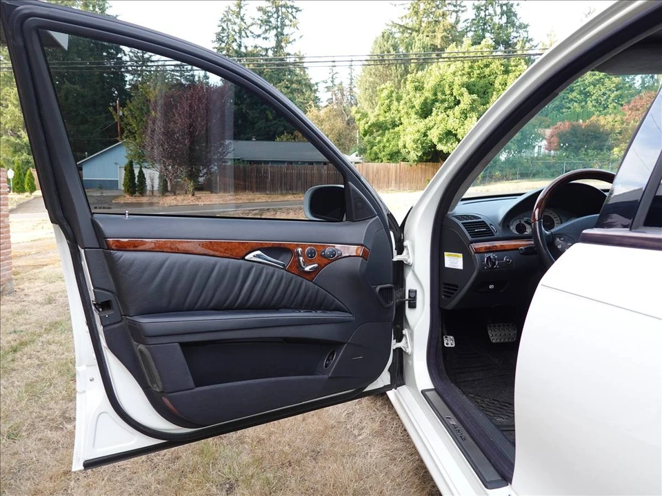 2005 Mercedes-Benz W211 E 55 & E 63 AMG - Image 16 of 24