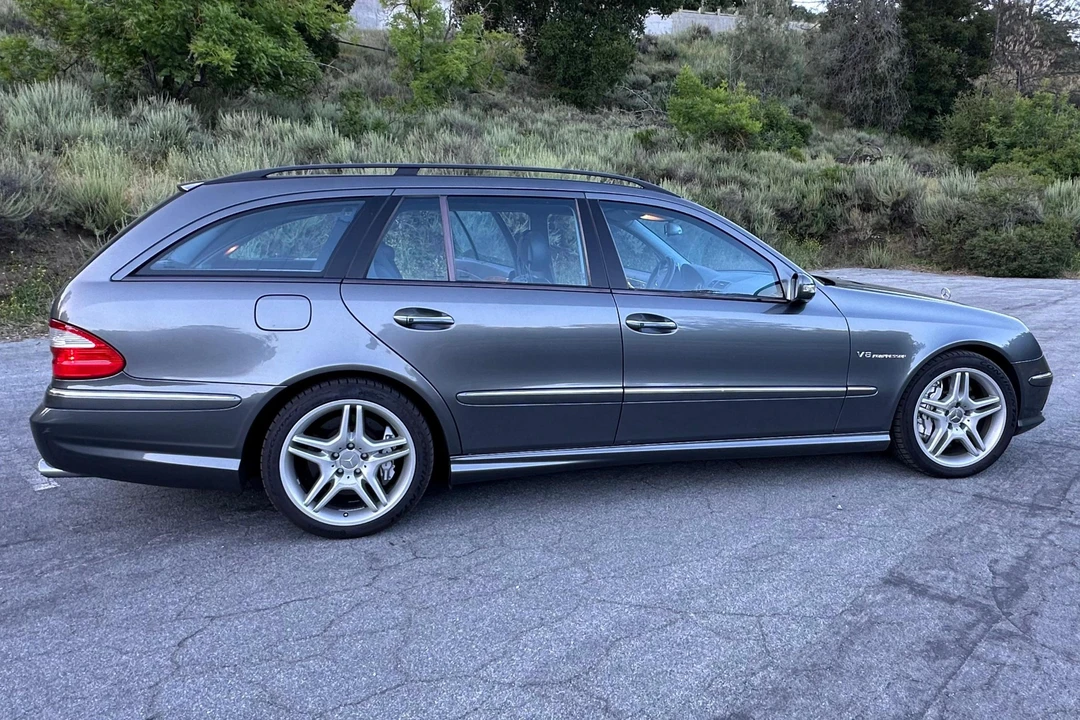 2005 Mercedes-Benz W211 E 55 & E 63 AMG - Image 3 of 31