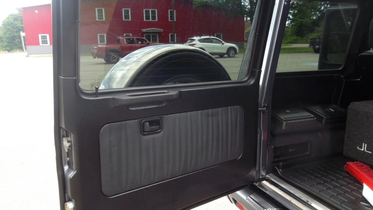 2005 Mercedes-Benz W463 G 36 & G 55 & G 63 & G 65 AMG 1st Gen - Image 13 of 31