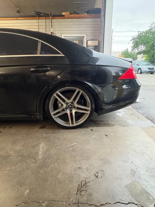 2005 Mercedes-Benz C219 CLS 55 & CLS 63 AMG - Image 3 of 8