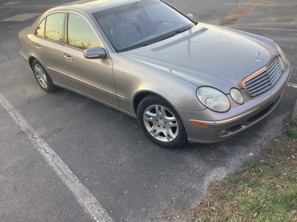2005 Mercedes-Benz W211 E-Class - Image 15 of 18