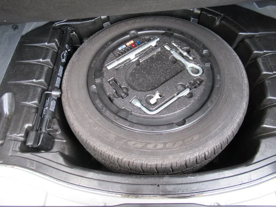 2005 Mercedes-Benz W220 S-Class - Image 16 of 20