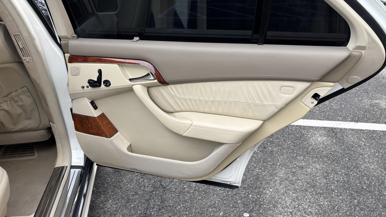 2005 Mercedes-Benz W220 S-Class - Image 17 of 21
