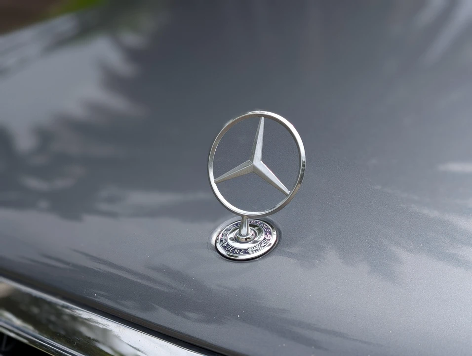 2005 Mercedes-Benz W220 S-Class - Image 29 of 31