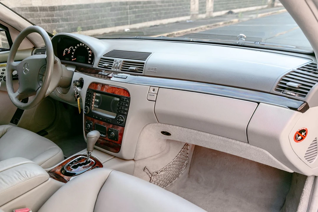 2005 Mercedes-Benz W220 S-Class - Image 7 of 11