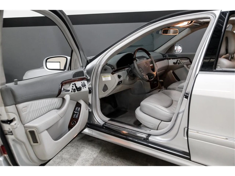 2005 Mercedes-Benz W220 S-Class - Image 17 of 31