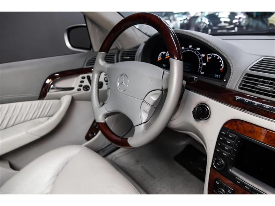 2005 Mercedes-Benz W220 S-Class - Image 28 of 31