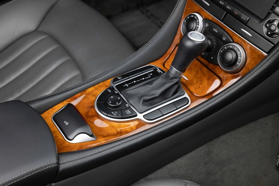 2005 Mercedes-Benz R230 SL 55 & SL 63 & SL 65 AMG - Image 18 of 31