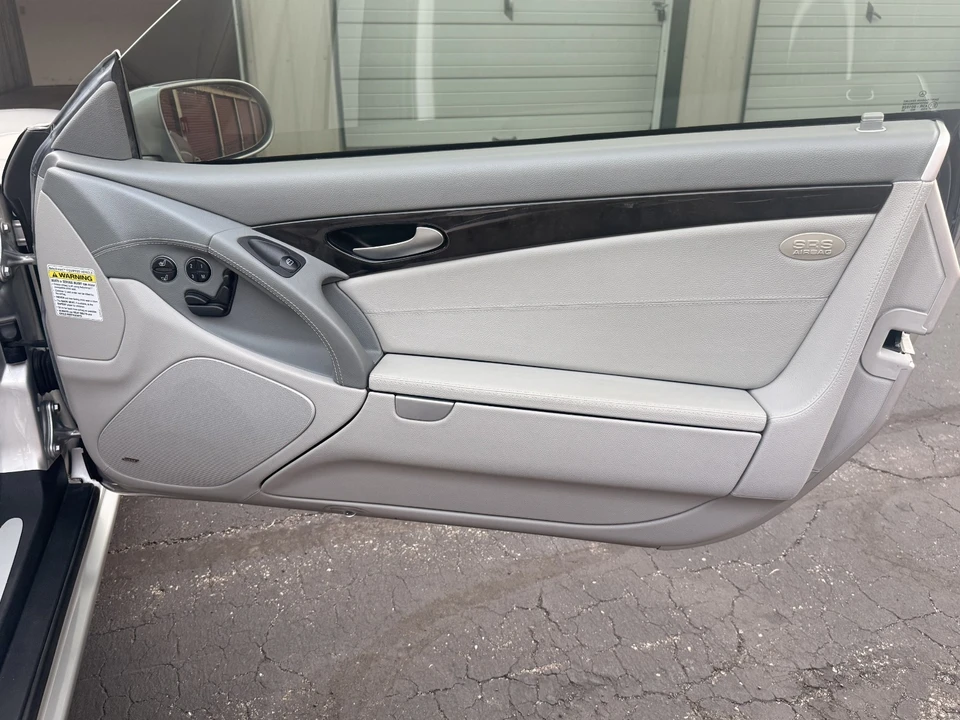 2005 Mercedes-Benz R230 SL-Class - Image 15 of 21