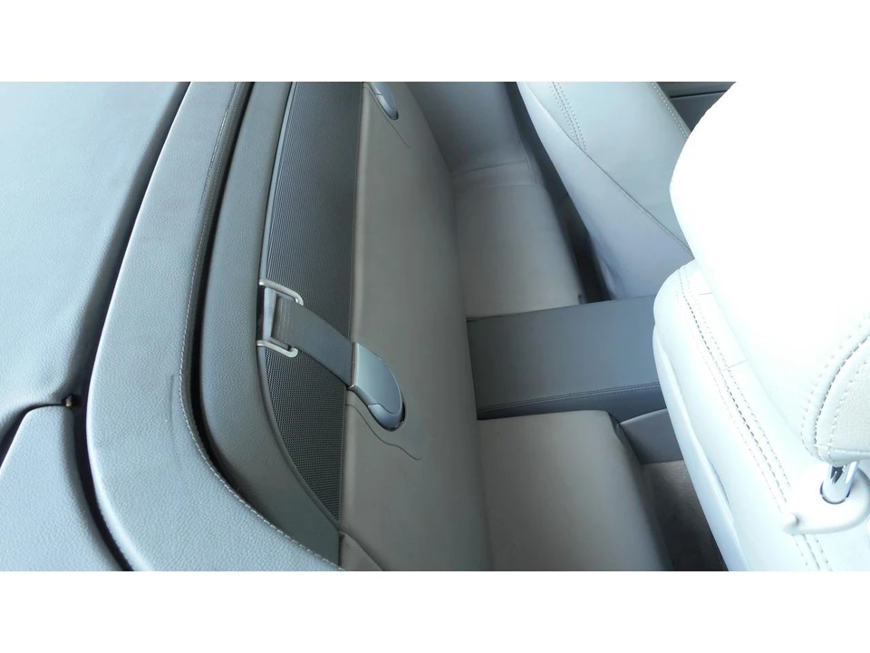 2005 Mercedes-Benz R230 SL-Class - Image 10 of 21