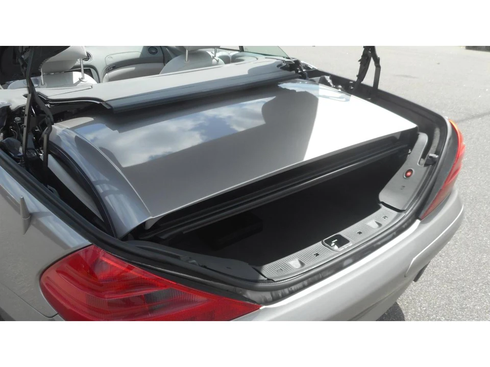 2005 Mercedes-Benz R230 SL-Class - Image 11 of 21