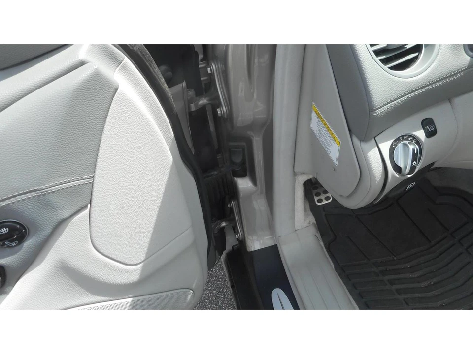 2005 Mercedes-Benz R230 SL-Class - Image 15 of 21