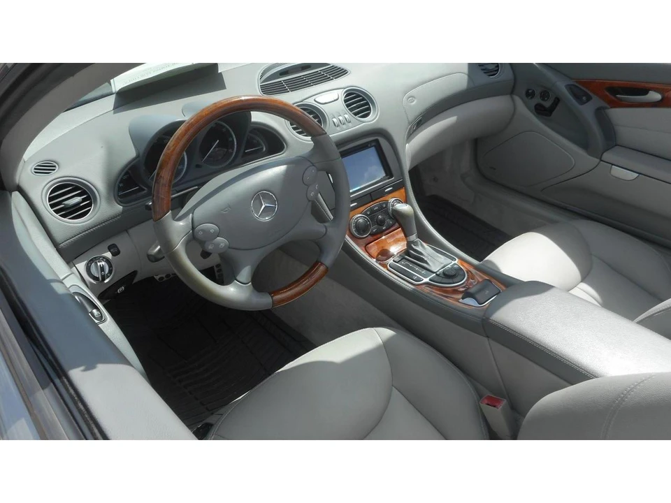 2005 Mercedes-Benz R230 SL-Class - Image 18 of 21