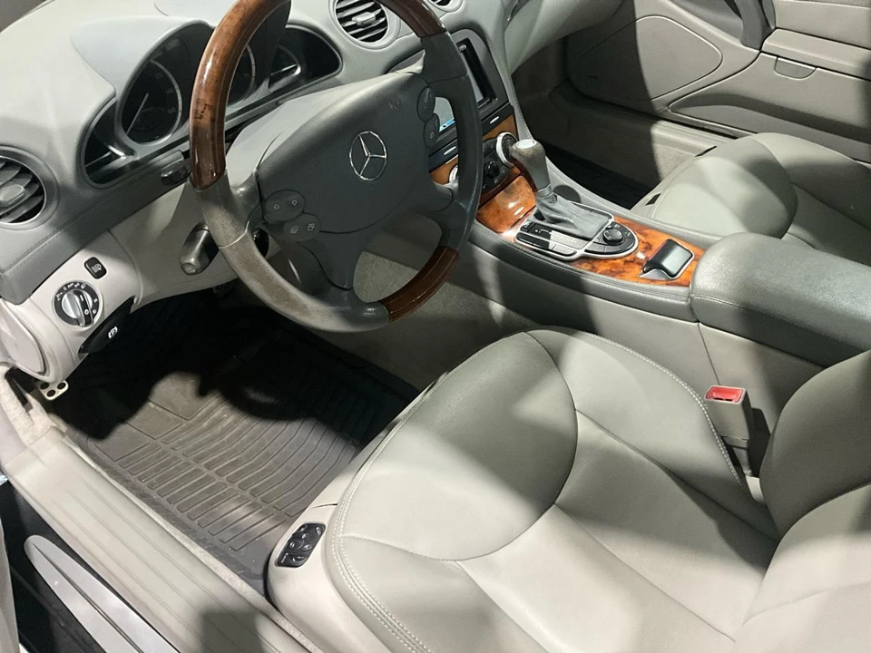 2005 Mercedes-Benz R230 SL-Class - Image 7 of 21