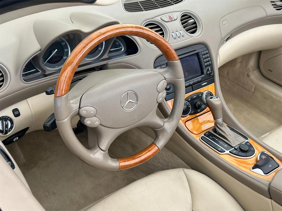 2005 Mercedes-Benz R230 SL-Class - Image 27 of 31