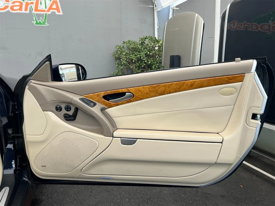 2005 Mercedes-Benz R230 SL-Class - Image 26 of 31