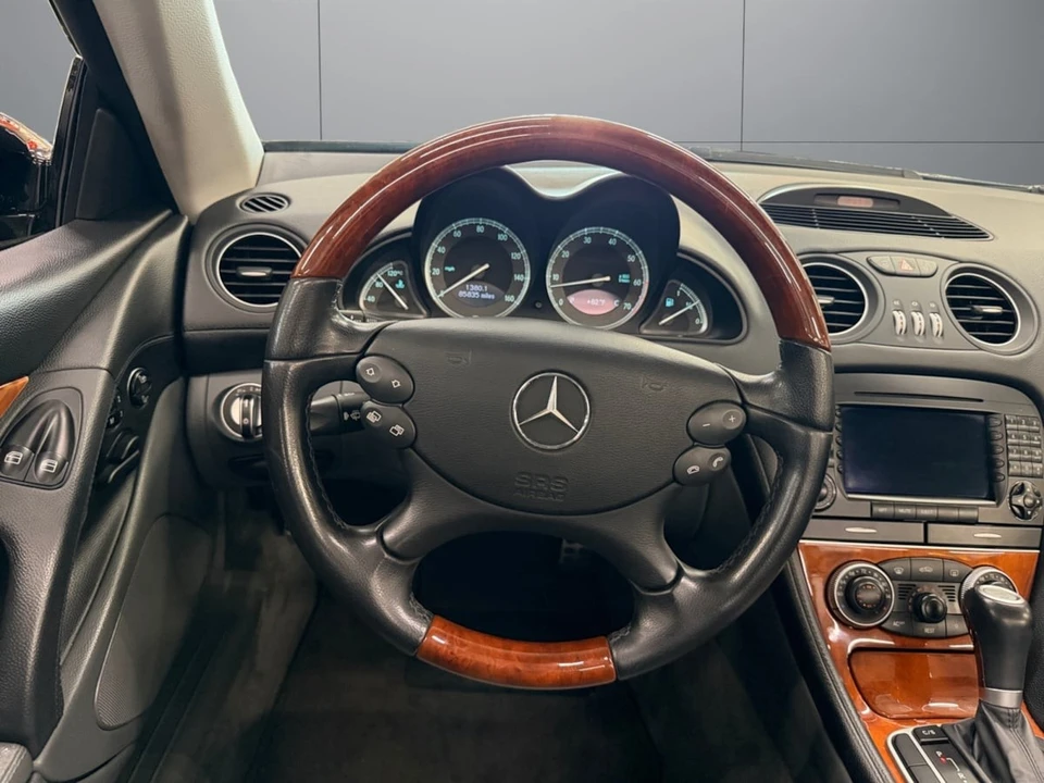 2005 Mercedes-Benz R230 SL-Class - Image 13 of 23