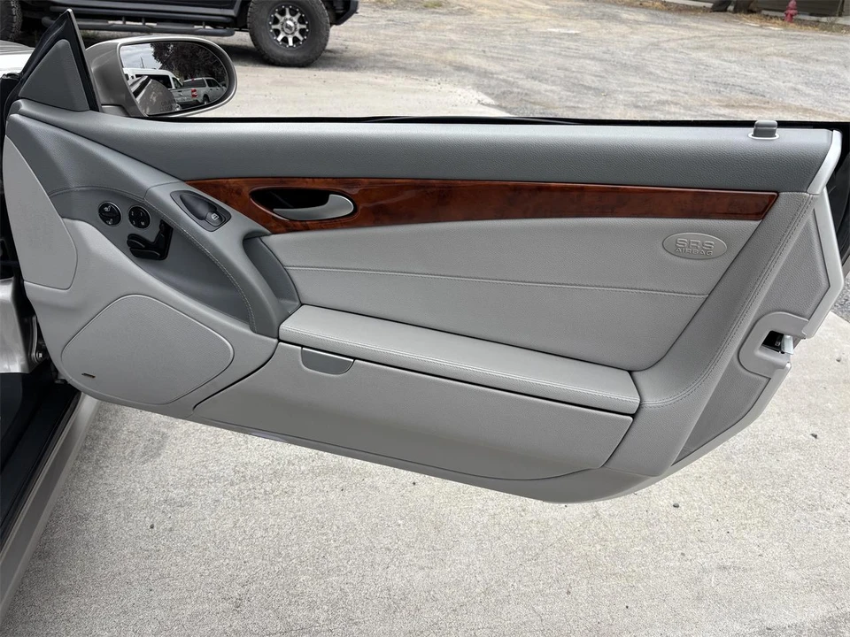 2005 Mercedes-Benz R230 SL-Class - Image 18 of 28