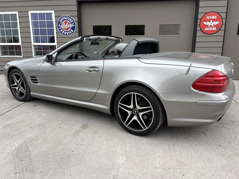2005 Mercedes-Benz R230 SL-Class - Image 2 of 28