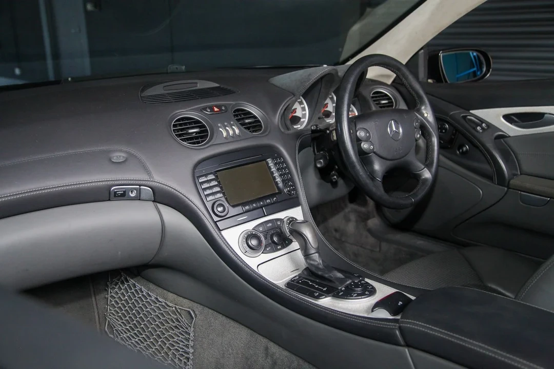 2005 Mercedes-Benz R230 SL 55 & SL 63 & SL 65 AMG - Image 10 of 30