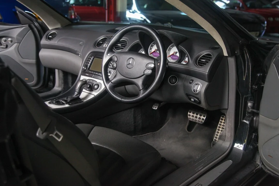 2005 Mercedes-Benz R230 SL 55 & SL 63 & SL 65 AMG - Image 2 of 30