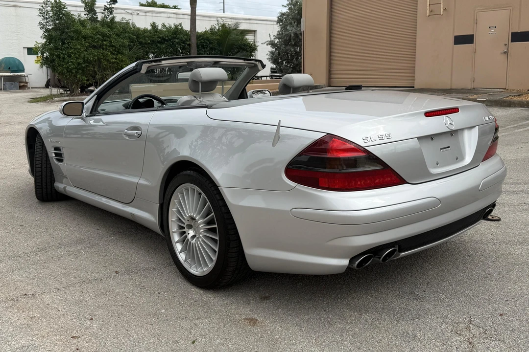 2005 Mercedes-Benz R230 SL 55 & SL 63 & SL 65 AMG - Image 2 of 31