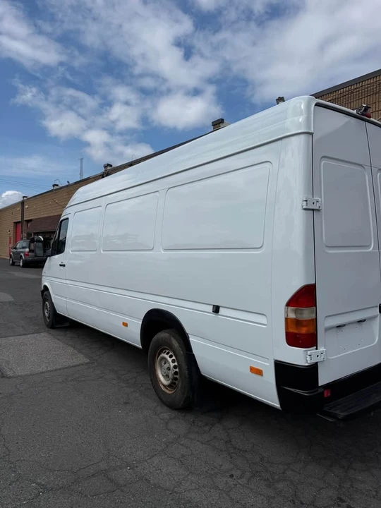 2005 Mercedes-Benz T1N Sprinter - Image 2 of 9