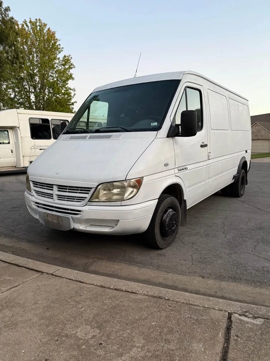 2005 Mercedes-Benz T1N Sprinter - Image 2 of 8