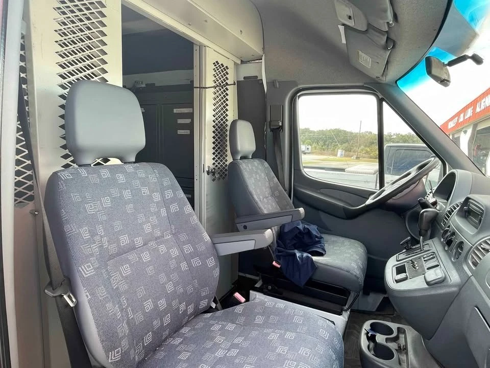 2005 Mercedes-Benz T1N Sprinter - Image 4 of 7