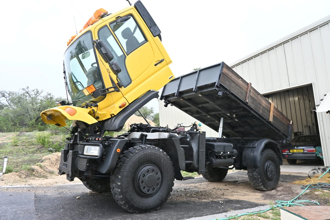 2005 Mercedes-Benz Unimog - Image 19 of 31