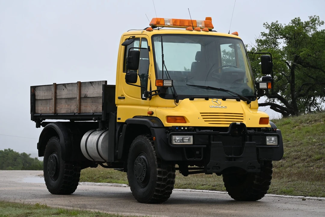 2005 Mercedes-Benz Unimog - Image 11 of 31