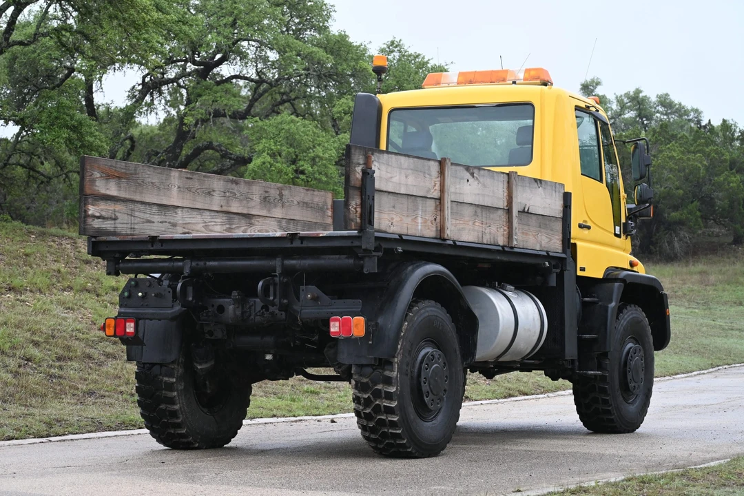2005 Mercedes-Benz Unimog - Image 8 of 31