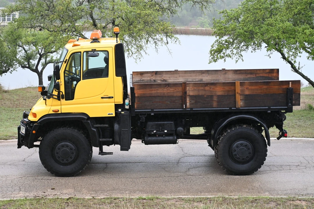 2005 Mercedes-Benz Unimog - Image 5 of 31