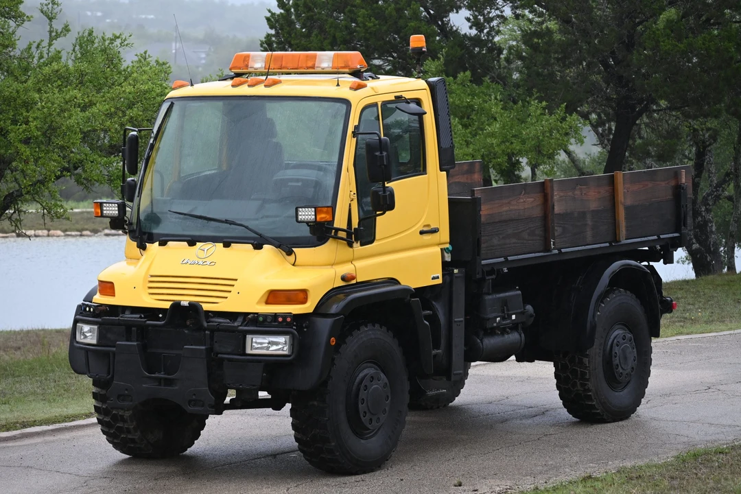 2005 Mercedes-Benz Unimog - Image 3 of 31