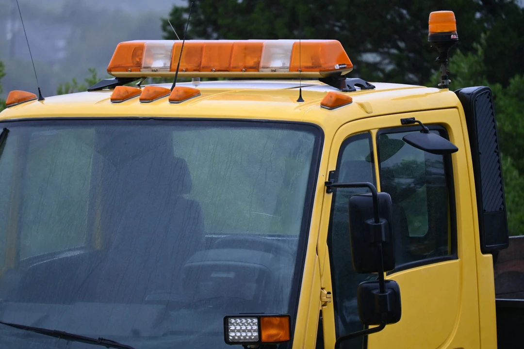 2005 Mercedes-Benz Unimog - Image 21 of 31