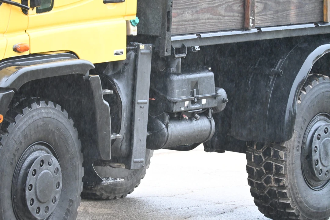 2005 Mercedes-Benz Unimog - Image 27 of 31